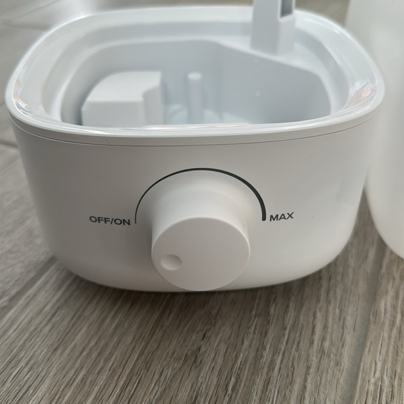 LEVOIT Humidifier - Picture 10 of 14
